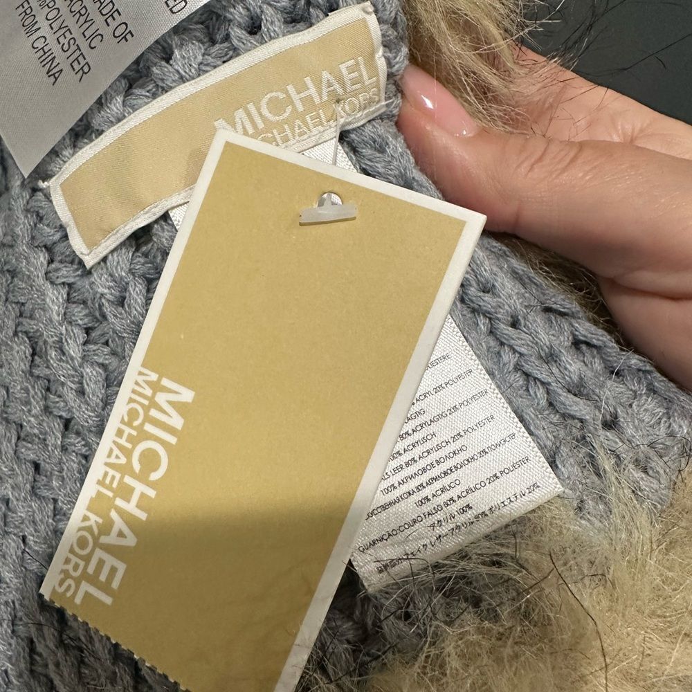 Michael Kors Gray Knit Scarf Faux Fur Pockets - Picture 6 of 8